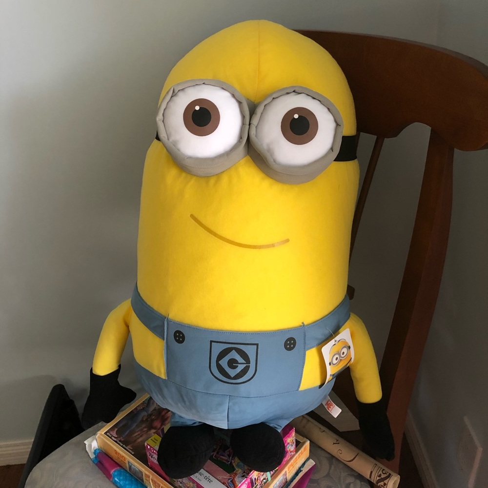 NWT large plush minion toy